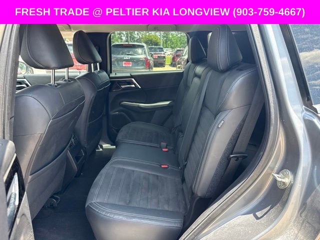Used 2022 Mitsubishi Outlander SEL Black Edition FWD image 11