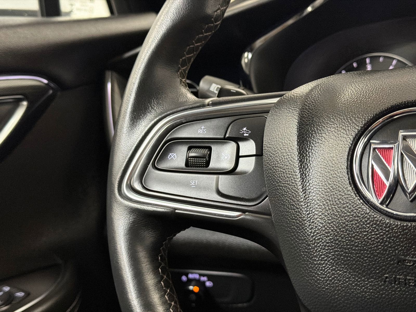 Used 2021 Buick Envision Preferred image 20