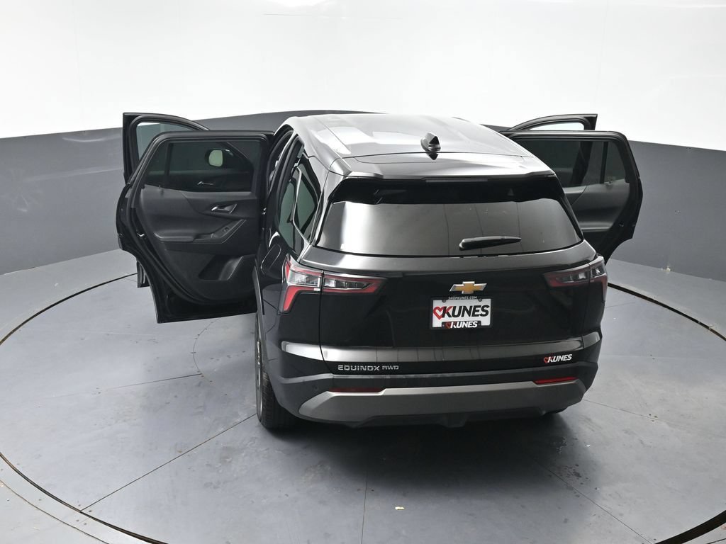 Used 2026 Chevrolet Equinox LT AWD/4WD image 61
