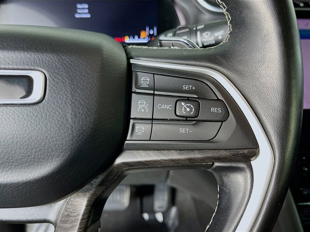 Used 2021 Jeep Grand Cherokee L Limited image 17