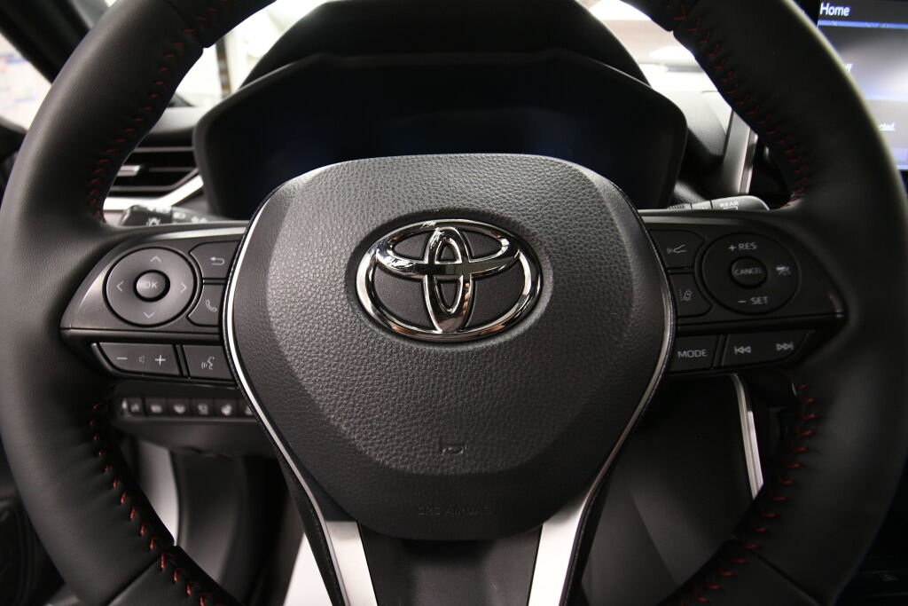 Used 2022 Toyota RAV4 XSE image 19