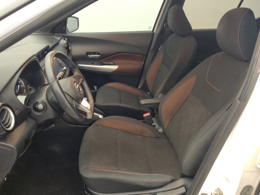 Used 2020 Nissan Kicks SR FWD image 17