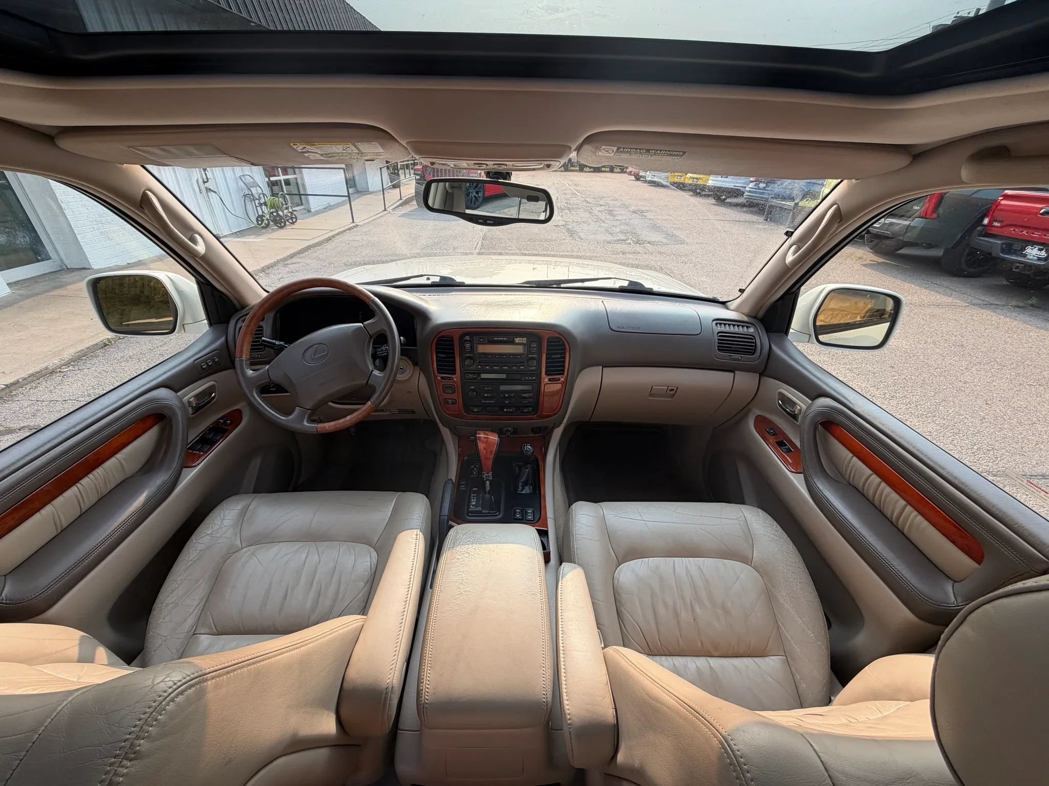Used 2000 Lexus LX 470 4WD image 10
