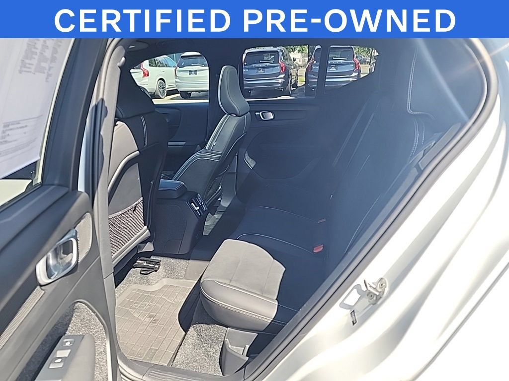 Used 2024 Volvo XC40 Recharge Ultimate w/ Protection Package Premier AWD/4WD image 5