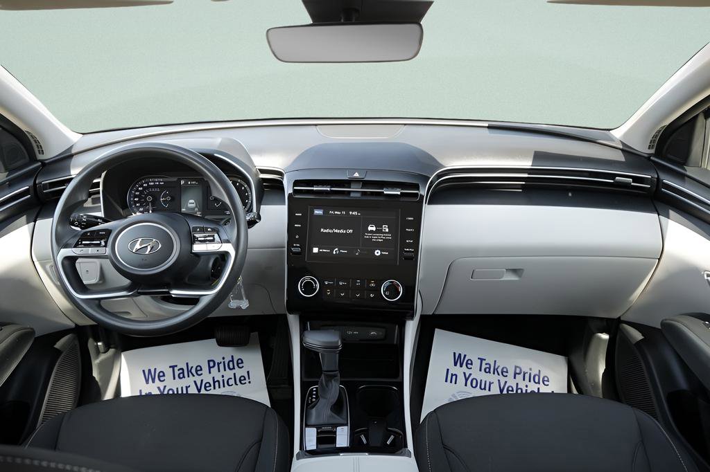 Certified 2024 Hyundai Tucson SE FWD image 16