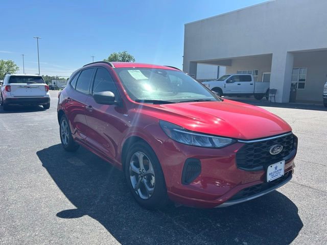 Used 2023 Ford Escape ST-Line w/ Tech Pack #1 FWD image 3