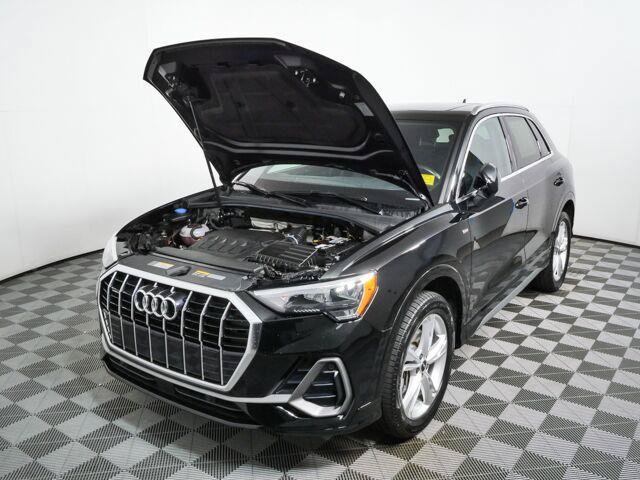 Used 2022 Audi Q3 2.0T Premium AWD/4WD image 31