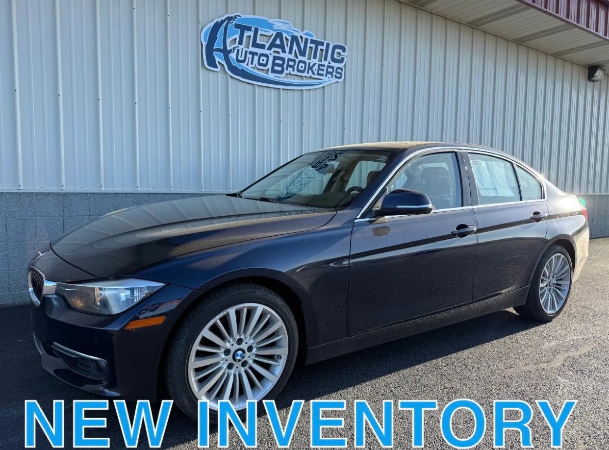 Used 2012 BMW 328i Sedan RWD image 1