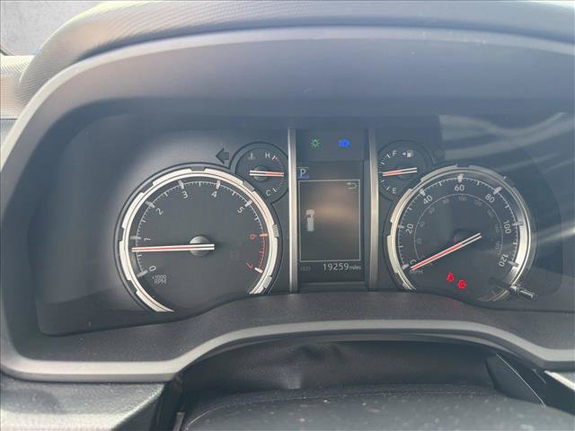 Used 2024 Toyota 4Runner TRD Off-Road Premium AWD/4WD image 11