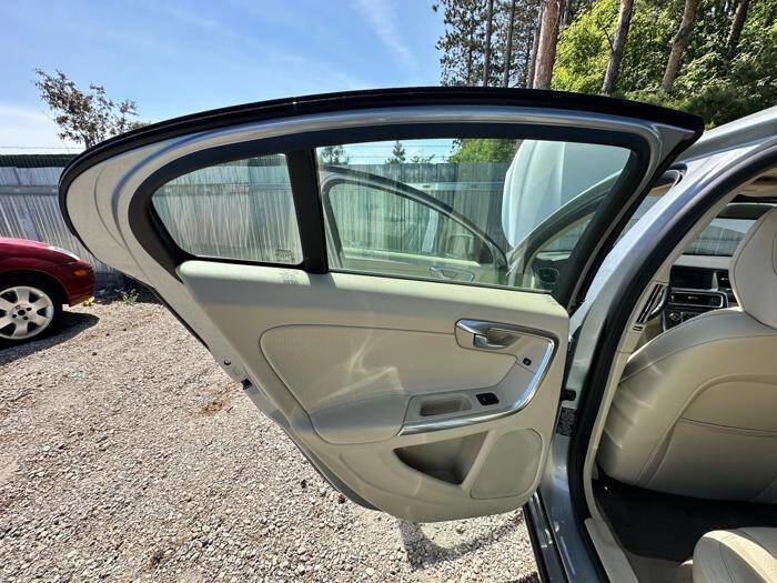 Used 2012 Volvo S60 T6 AWD/4WD image 24