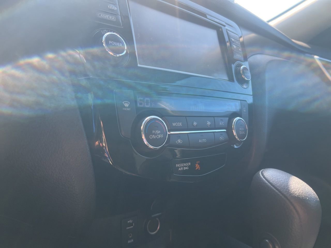 Used 2016 Nissan Rogue SV w/ SV Premium Package image 33