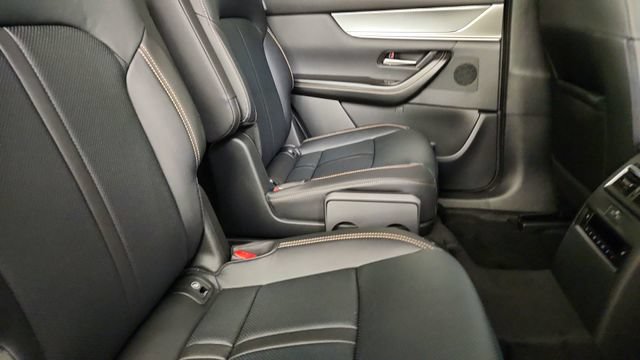 New 2026 MAZDA CX-90 Plug-In Hybrid w/Premium Sport AWD/4WD image 34