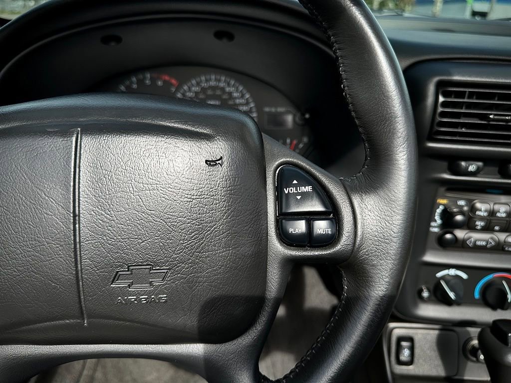 Used 2002 Chevrolet Camaro Z28 w/ Sport Appearance Pkg RWD image 30