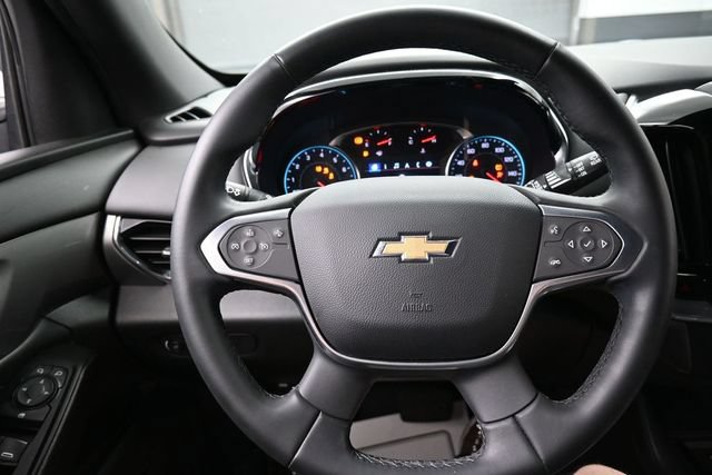 Used 2023 Chevrolet Traverse LT FWD image 8