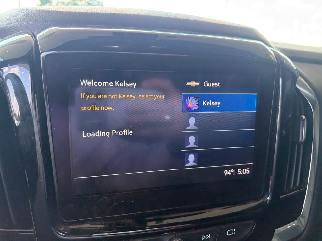 Used 2023 Chevrolet Traverse High Country AWD/4WD image 12