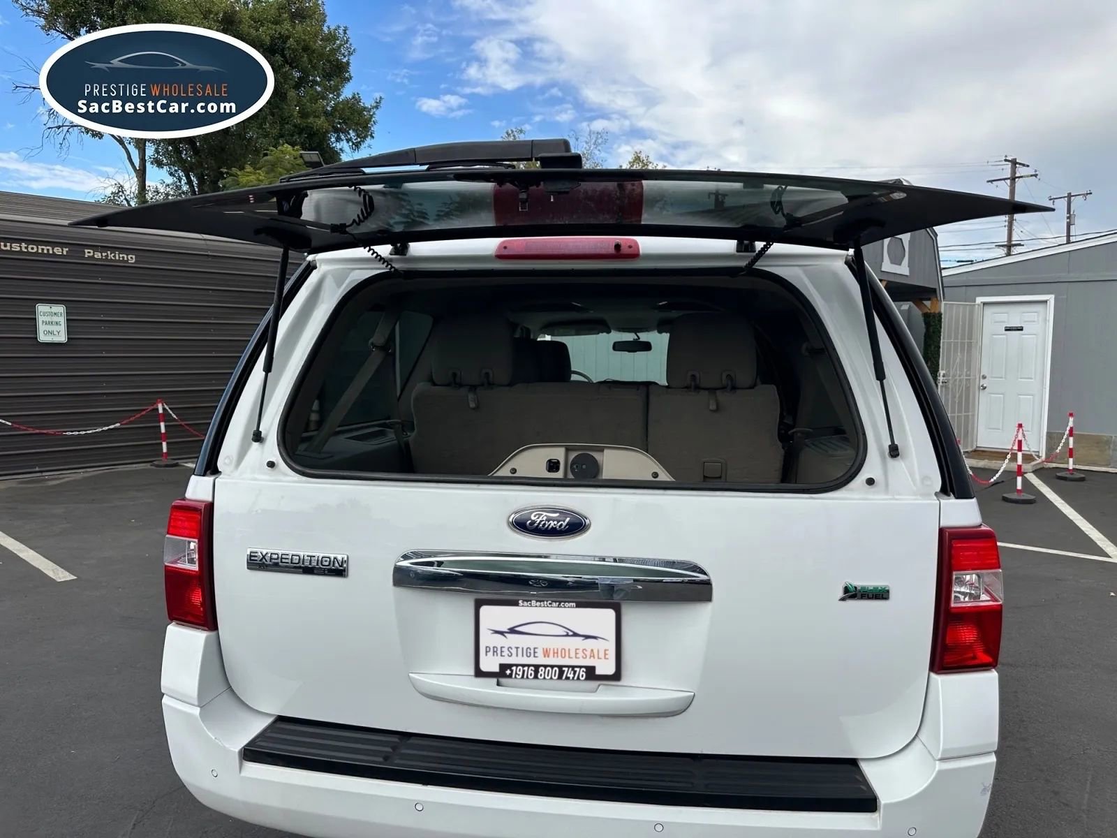 Used 2014 Ford Expedition EL XLT image 18