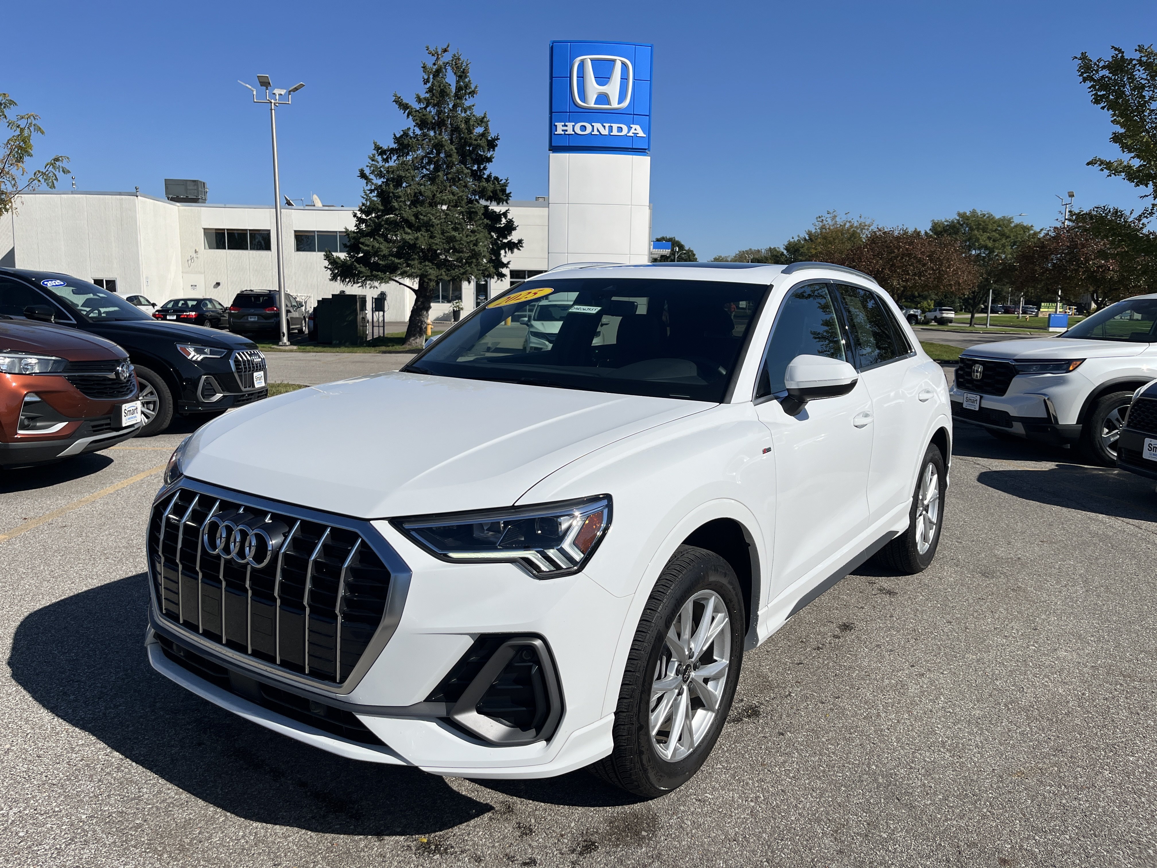 Used 2025 Audi Q3 2.0T Premium Plus w/ Premium Plus Package