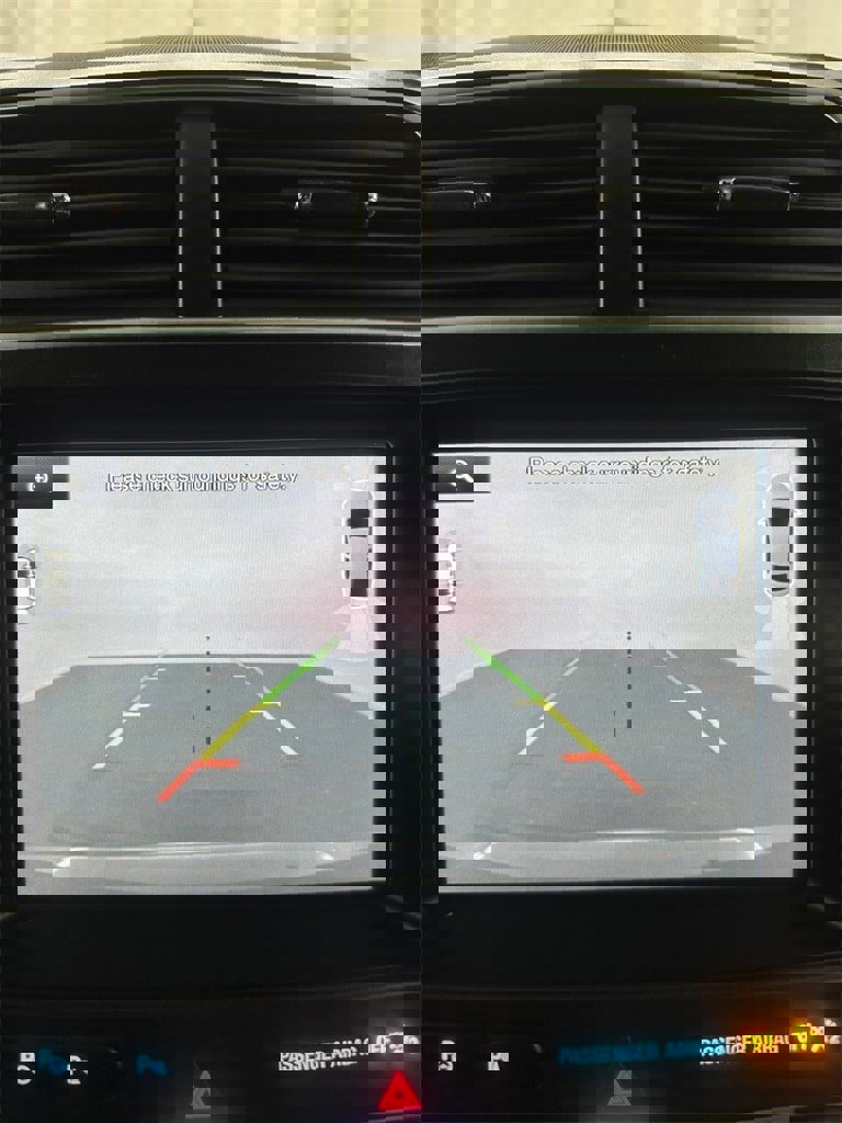 Used 2016 Ford Explorer Platinum image 26