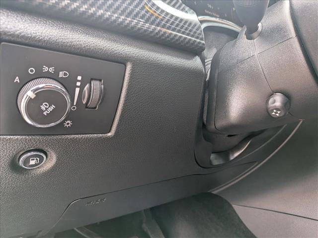 Used 2014 Jeep Grand Cherokee Overland image 14