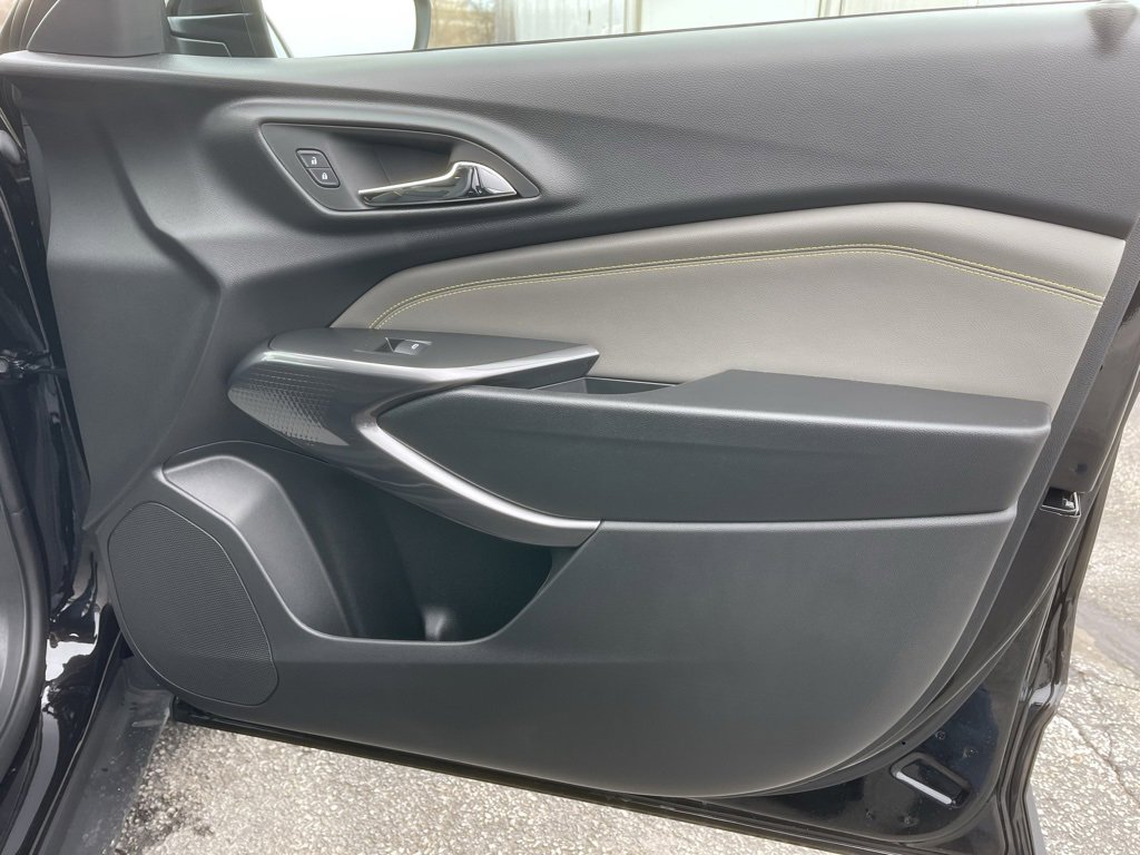New 2026 Chevrolet Trax ACTIV w/ Sunroof Package image 21