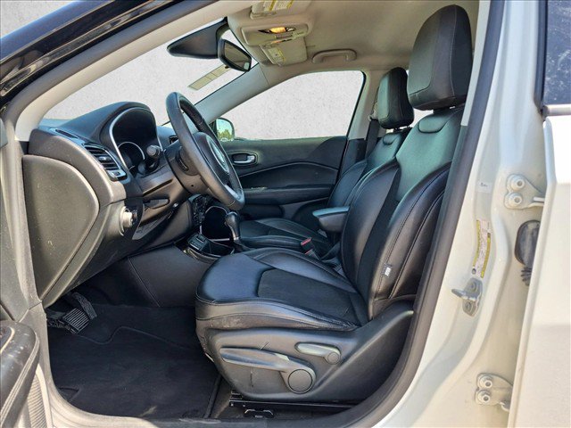 Used 2021 Jeep Compass Latitude FWD image 15