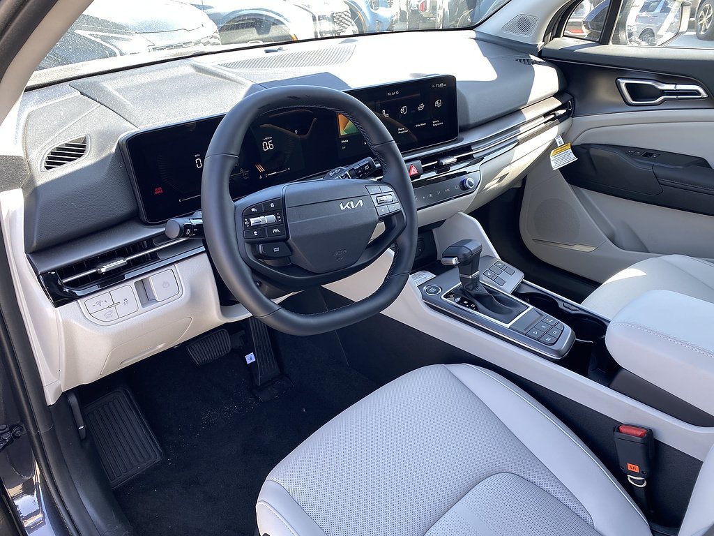 New 2026 Kia Sportage EX FWD image 11