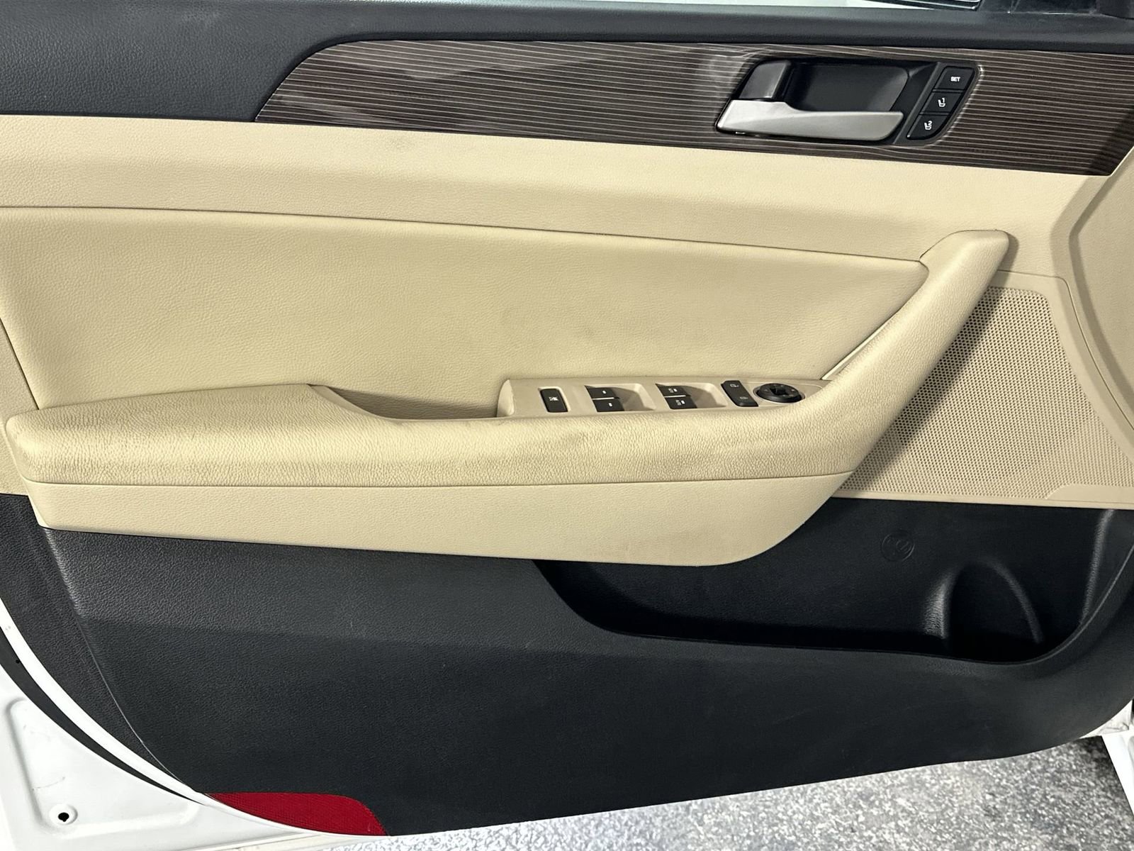 Used 2018 Hyundai Sonata Limited image 33