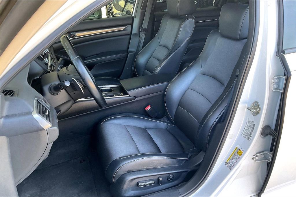 Used 2018 Honda Accord Sport image 27