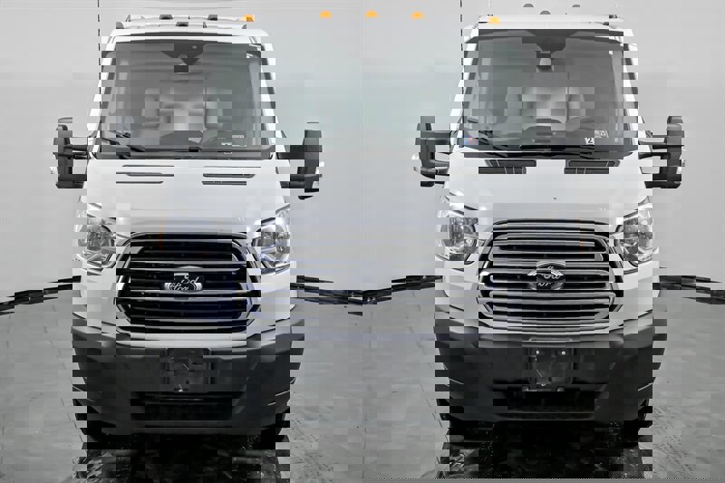 Used 2019 Ford Transit 350 138 DRW w/ Interior Upgrade Package image 4