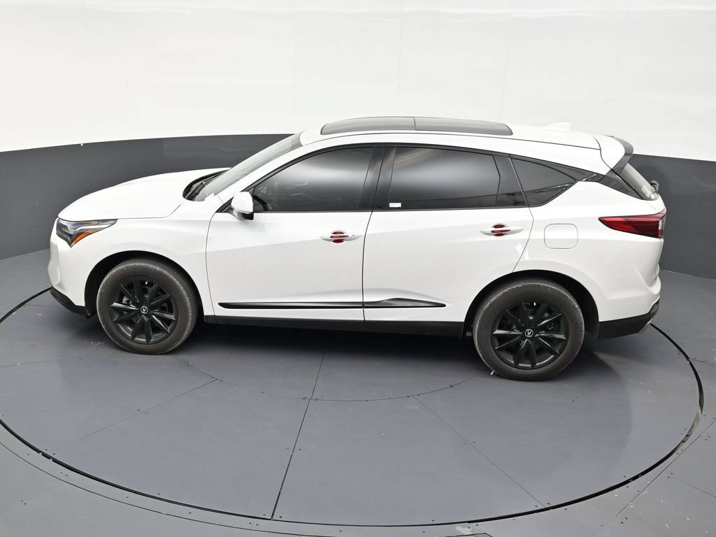 Used 2025 Acura RDX SH-AWD image 13