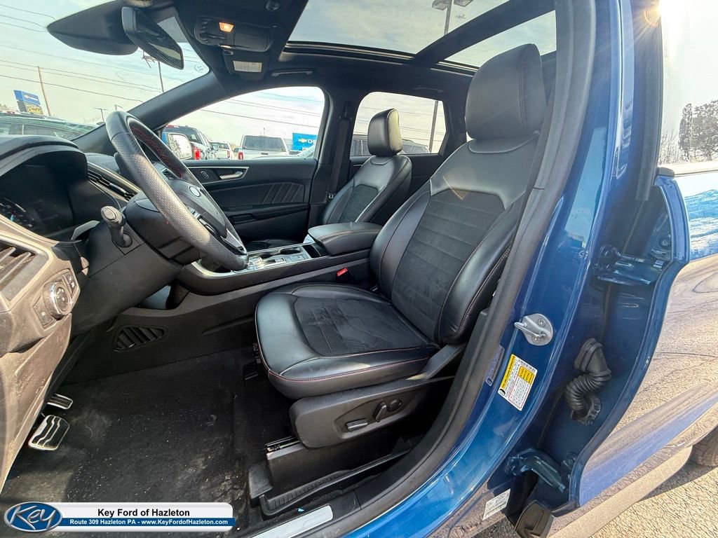 Used 2023 Ford Edge ST-Line w/ Cargo Accessory Package image 14