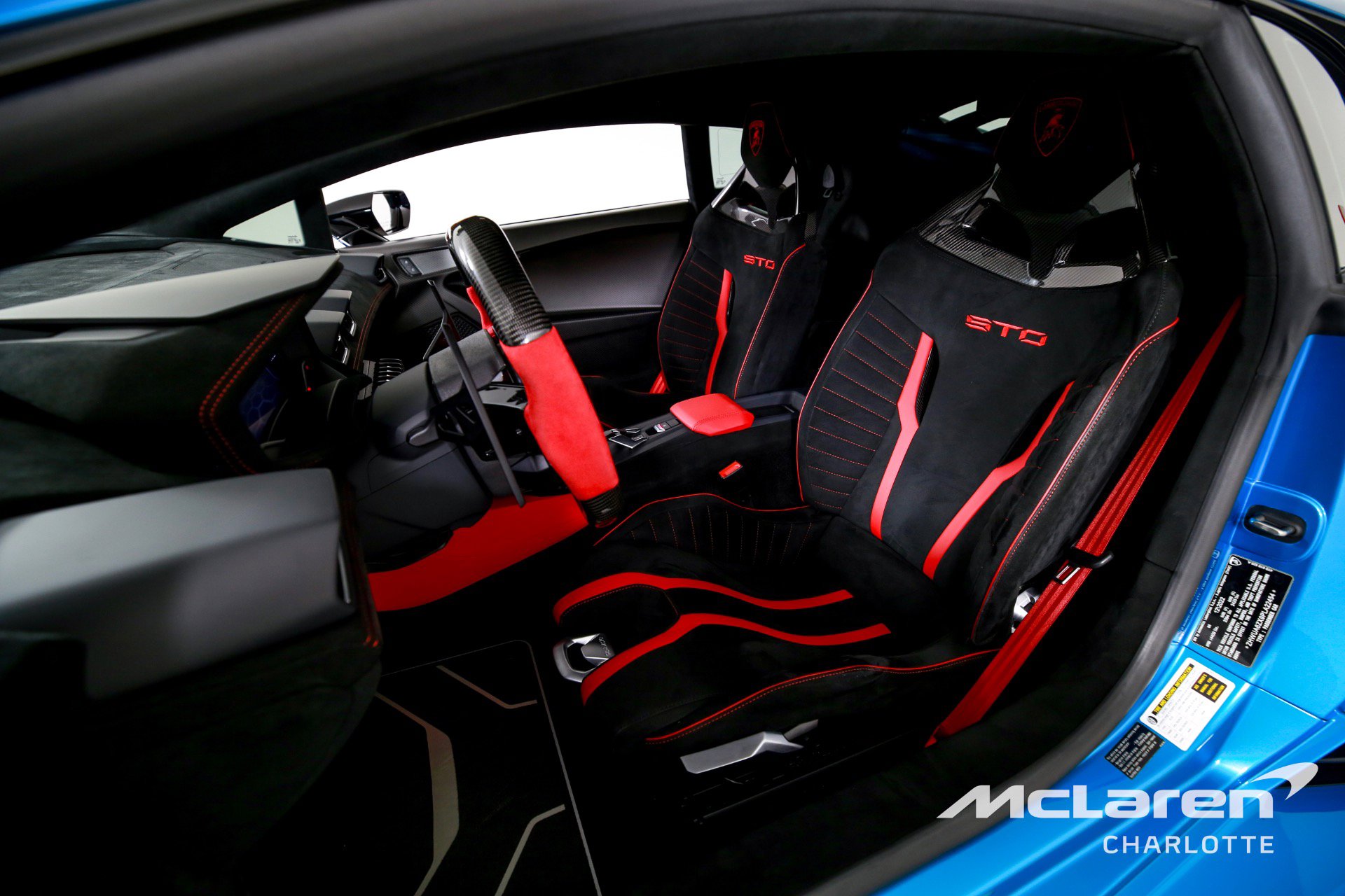 Used 2023 Lamborghini Huracan STO image 11