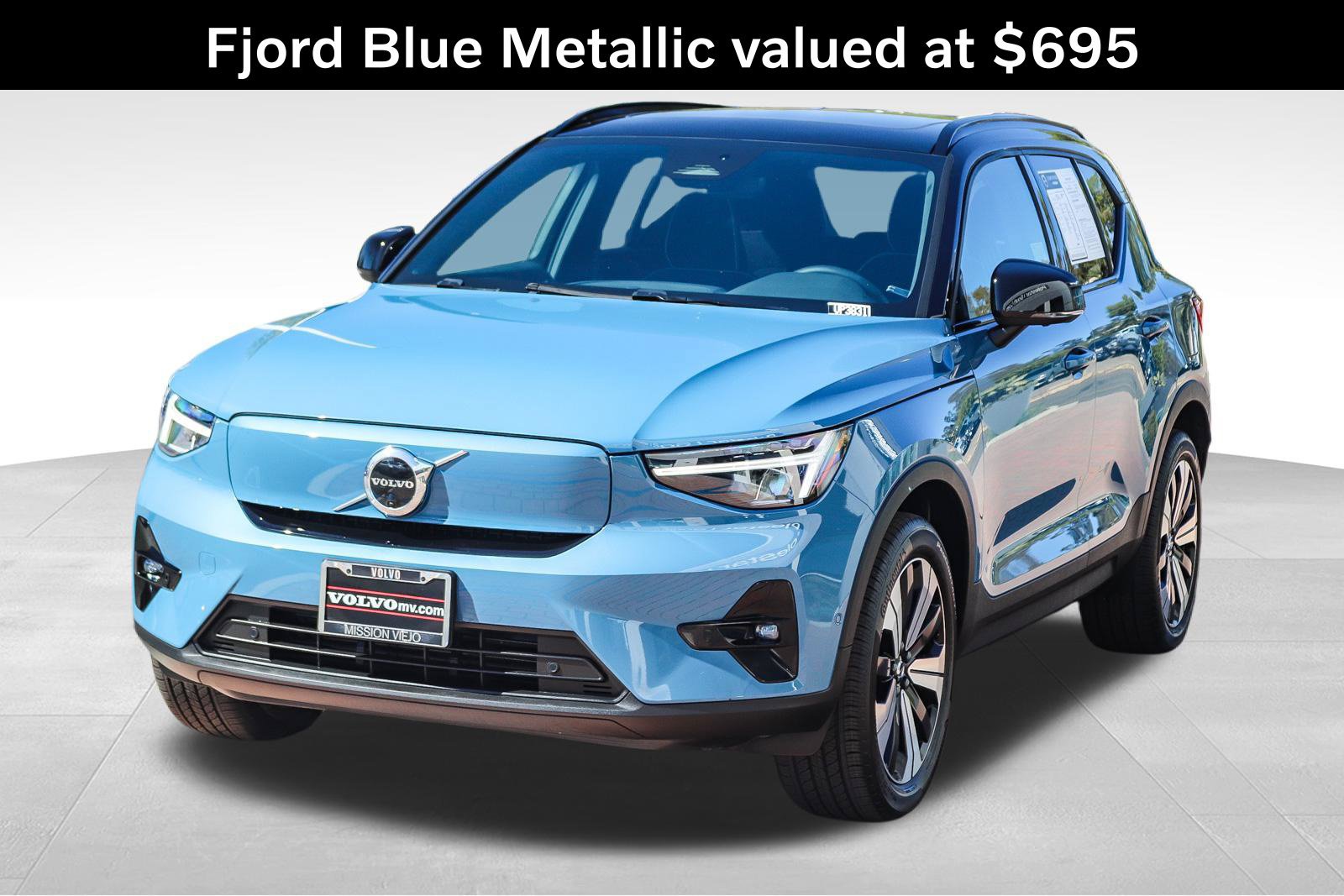 Used 2023 Volvo XC40 Recharge Plus w/ Protection Package Premier AWD/4WD image 3
