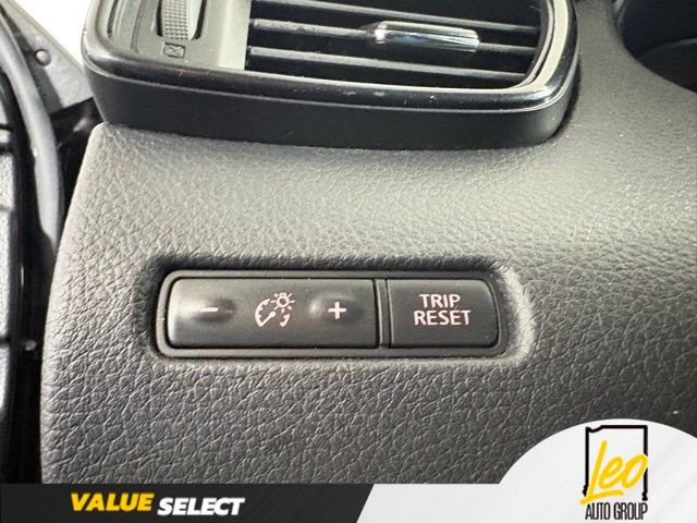 Used 2020 Nissan Rogue SV AWD/4WD image 22