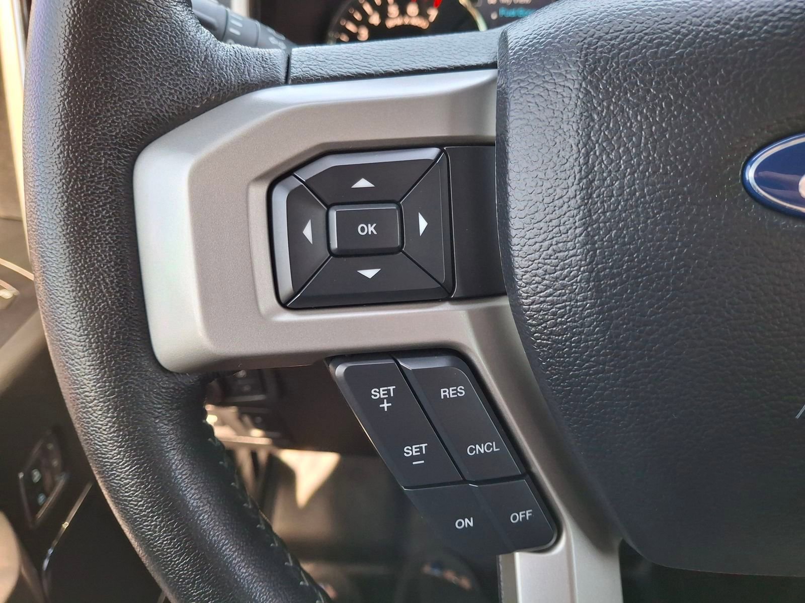 Used 2019 Ford F150 Lariat w/ Trailer Tow Package image 16