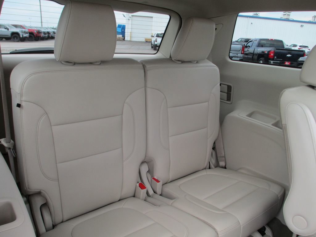 Used 2021 GMC Acadia Denali w/ Denali Technology Package AWD/4WD image 25