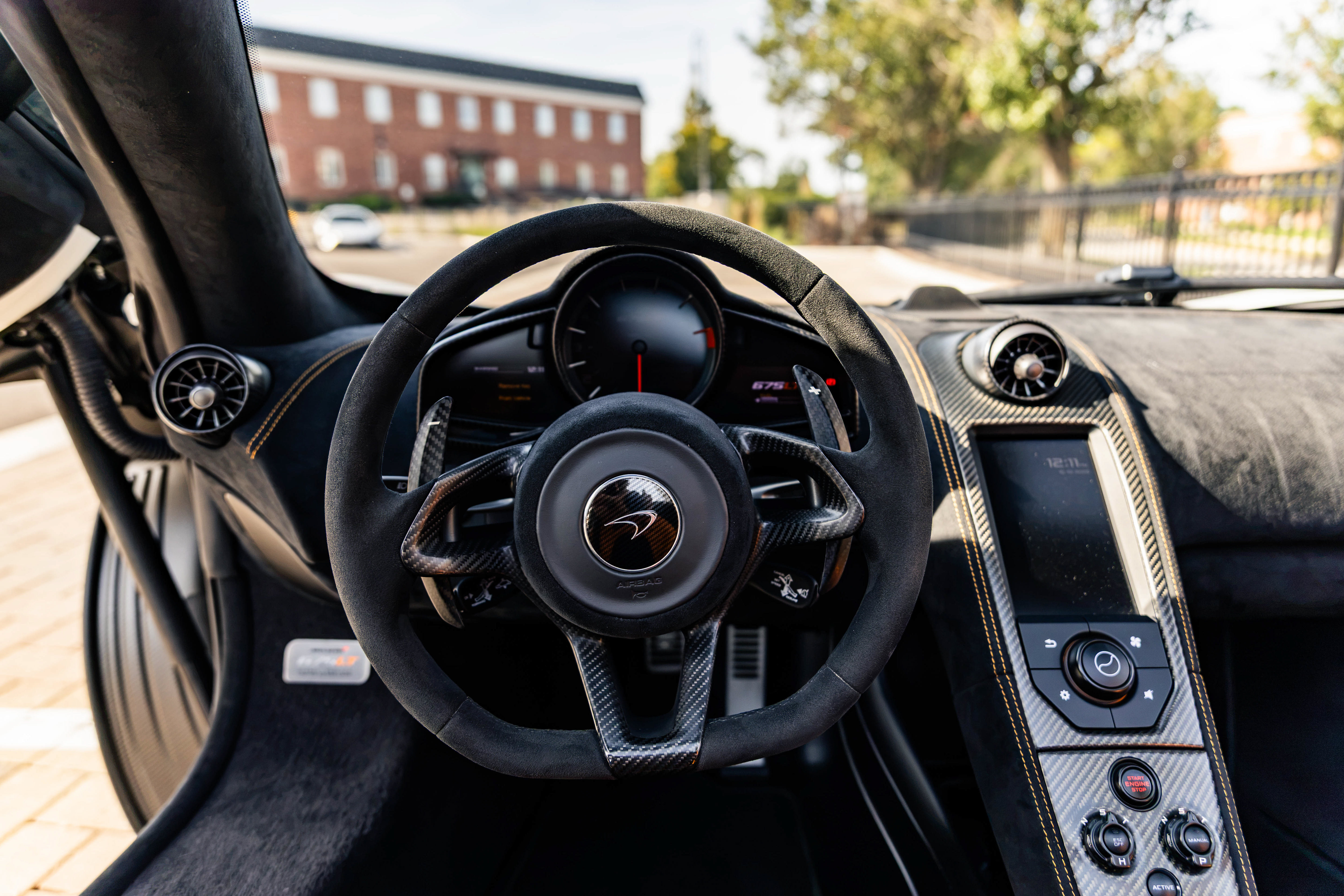Used 2016 McLaren 675LT Spider RWD image 49
