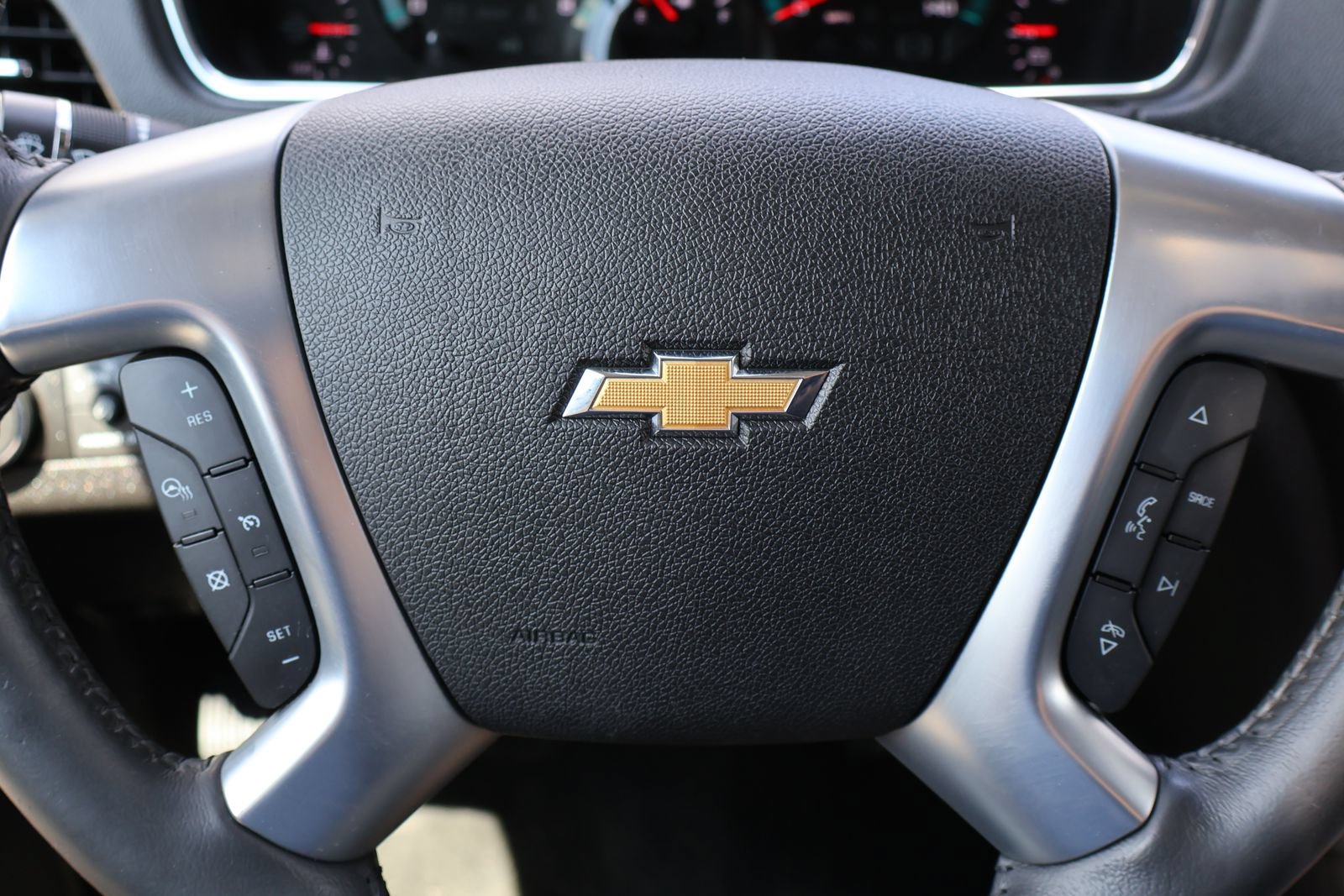 Used 2014 Chevrolet Traverse LTZ FWD image 26