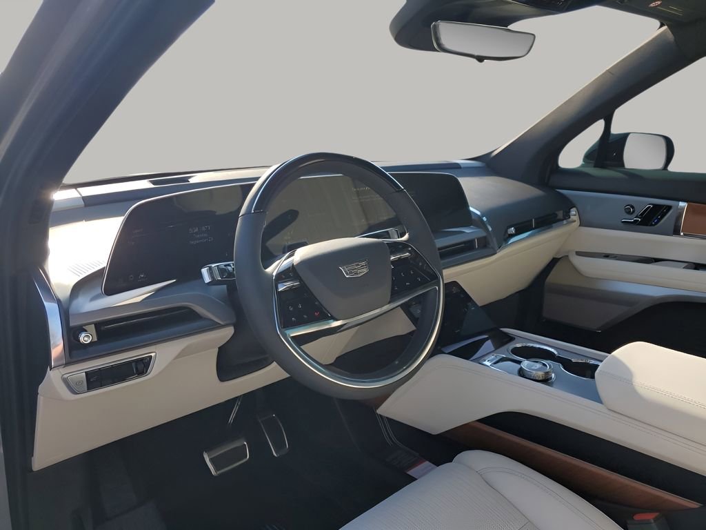 New 2026 Cadillac Vistiq Luxury w/ LPO, Floor Liner Package image 30