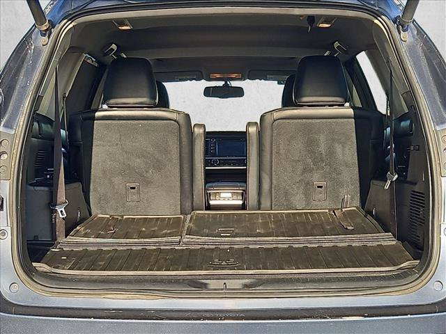 Used 2016 Toyota Highlander XLE AWD/4WD image 6