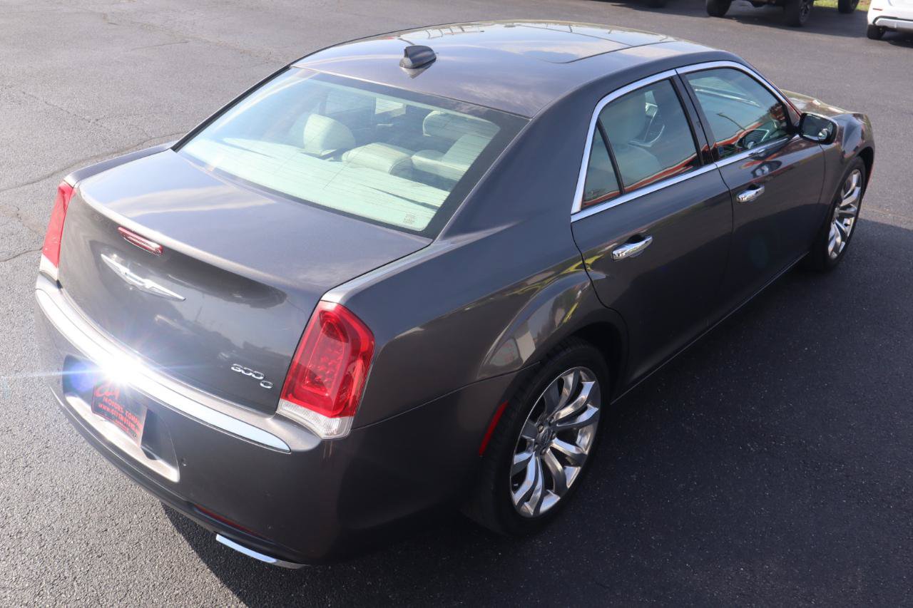 Used 2015 Chrysler 300 C w/ Light Group RWD image 13