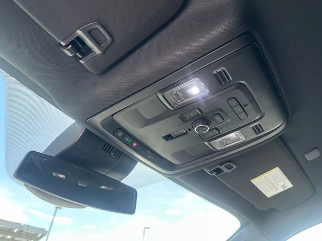 Certified 2023 Chevrolet Suburban Premier image 13