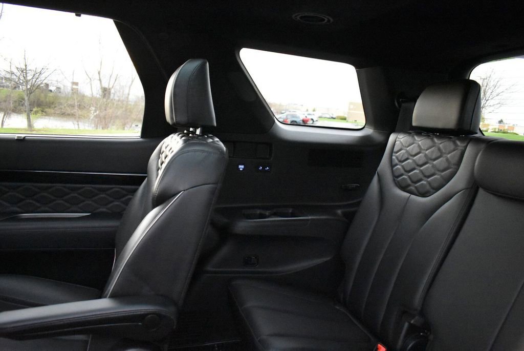 Used 2022 Hyundai Palisade Calligraphy image 31
