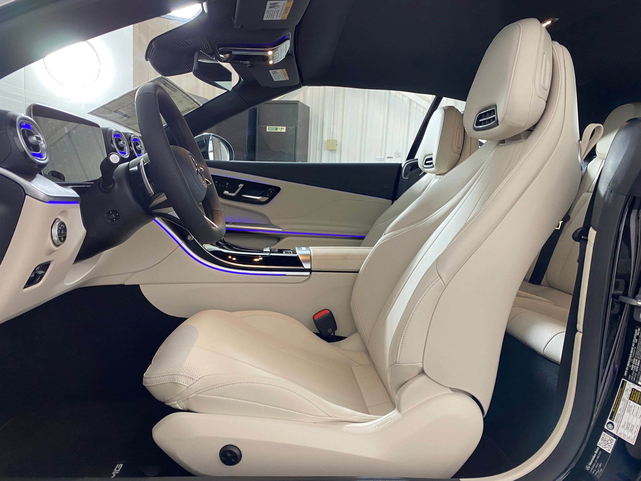 New 2026 Mercedes-Benz CLE 300 4MATIC Cabriolet image 4