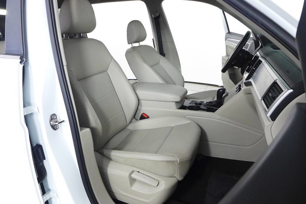 Used 2023 Volkswagen Atlas SE AWD/4WD image 18