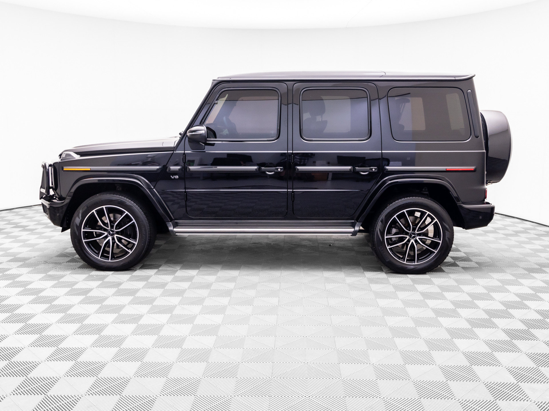 Used 2021 Mercedes-Benz G 550 image 2
