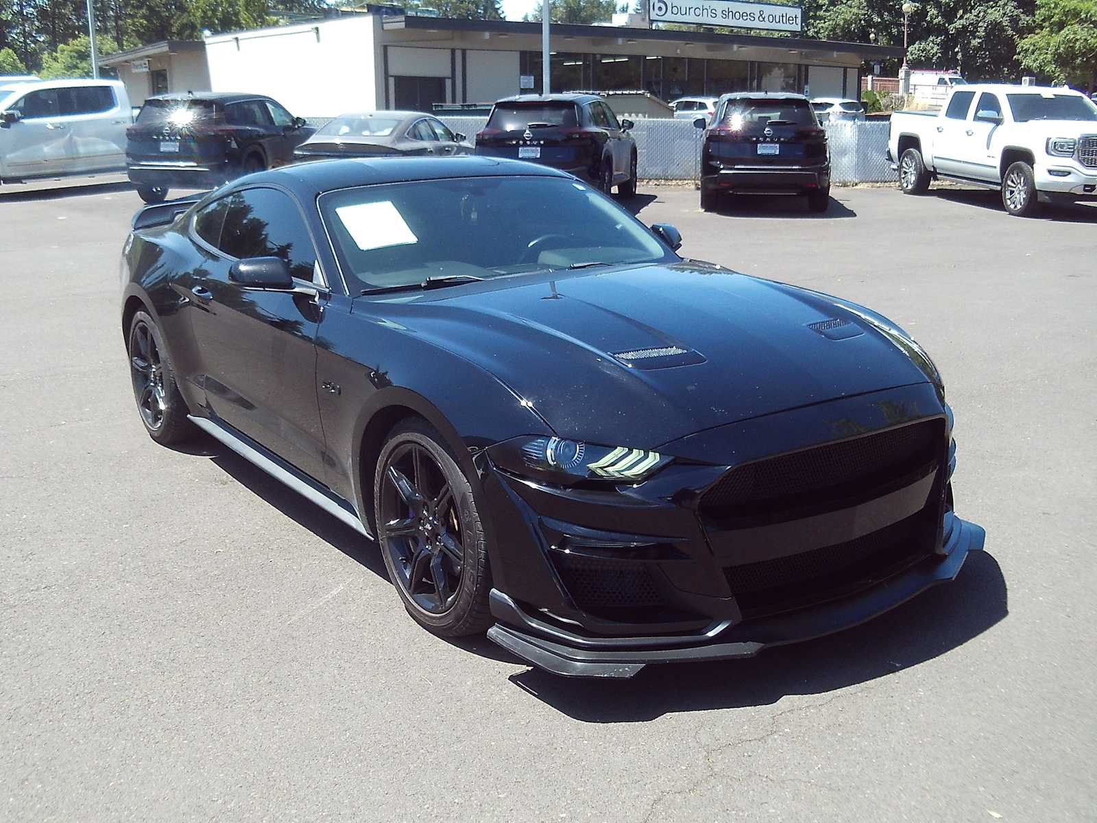Used 2019 Ford Mustang GT Premium w/ Black Accent Package RWD image 7