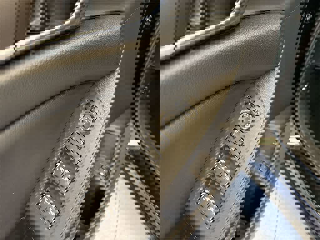 Used 2022 Honda Accord Hybrid image 18