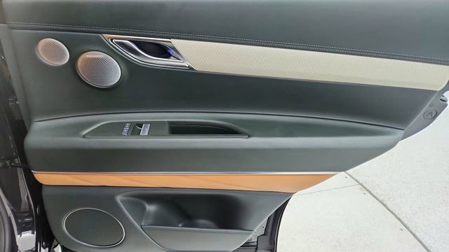 Used 2025 Genesis GV80 3.5T Prestige image 29