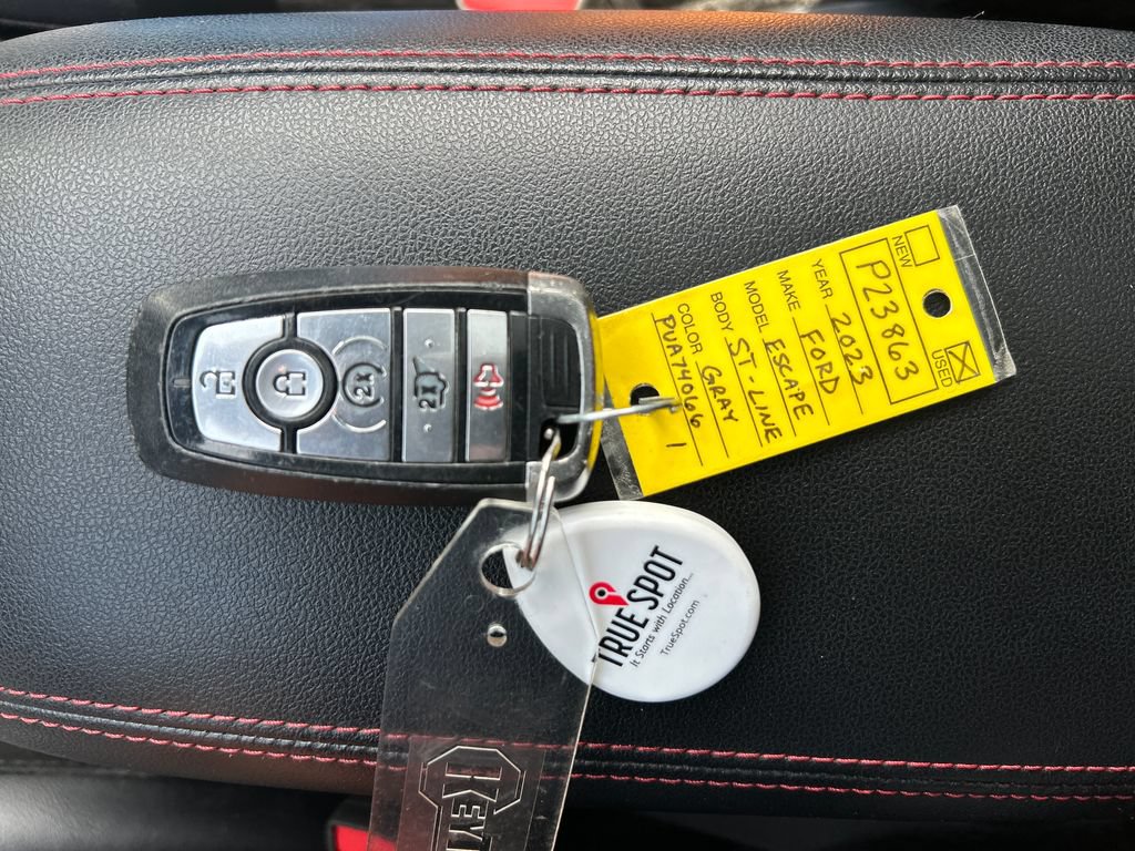 Used 2023 Ford Escape ST-Line w/ Tech Pack #1 FWD image 31